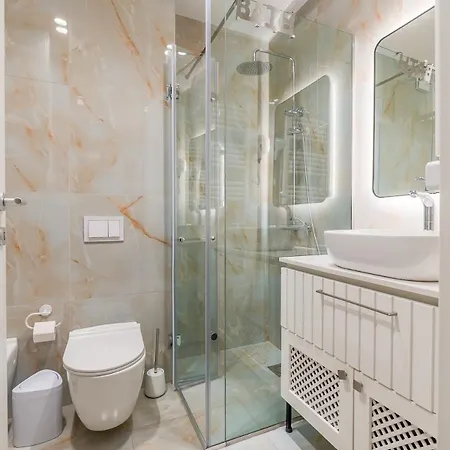 Luxury 1br Apartment, Private Garden, San Pietro Lägenhet Durrës