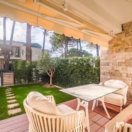 Luxury 1br Apartment, Private Garden, San Pietro Lägenhet *